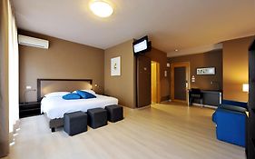 Hotel M14